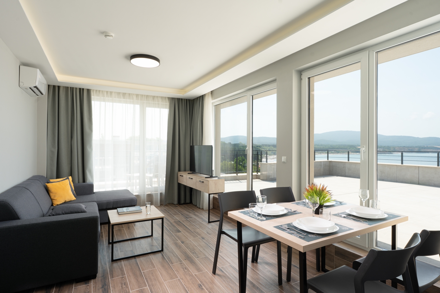 Deluxe two bedroom apartment